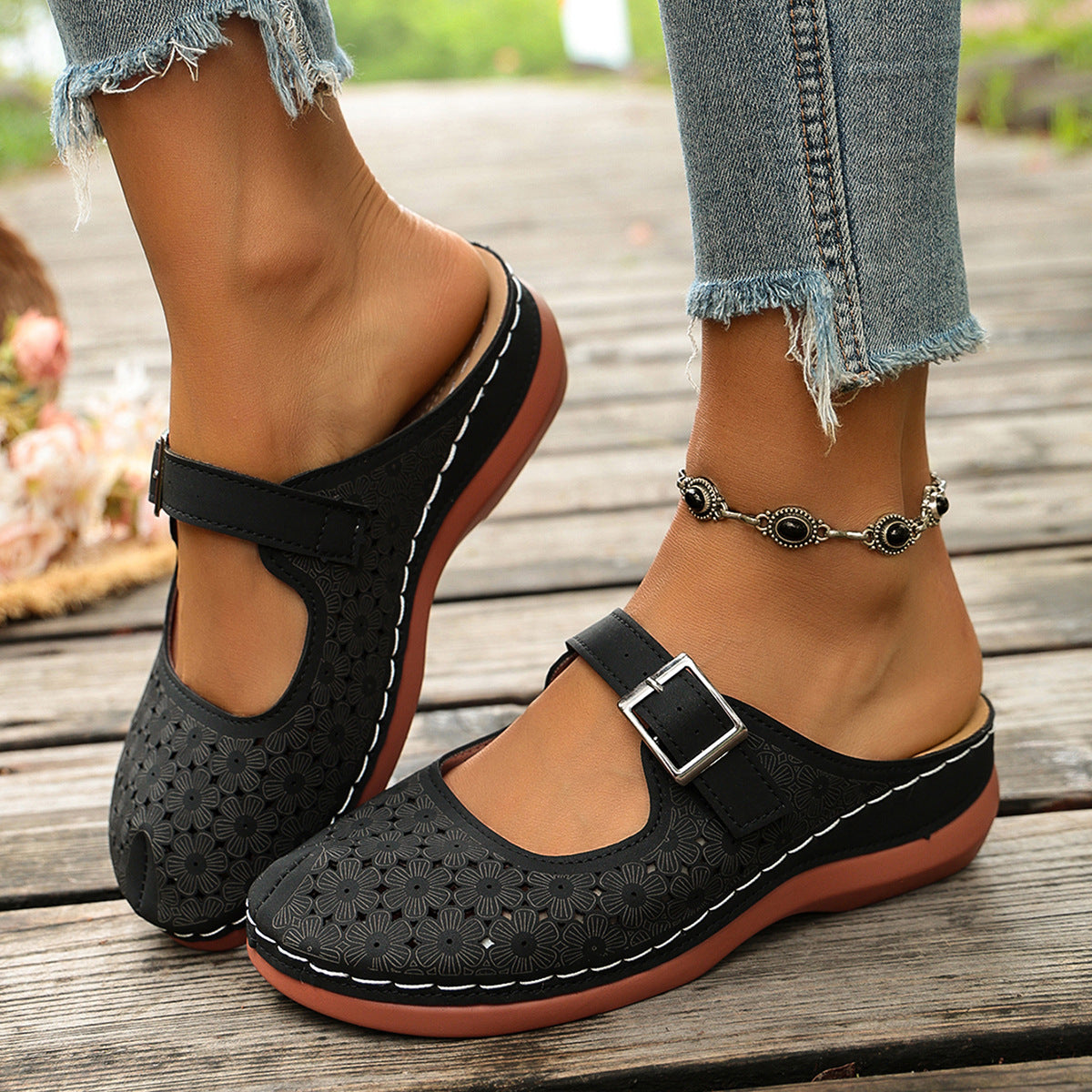 Women's Lightweight Slip-On Clogs with Arch Support