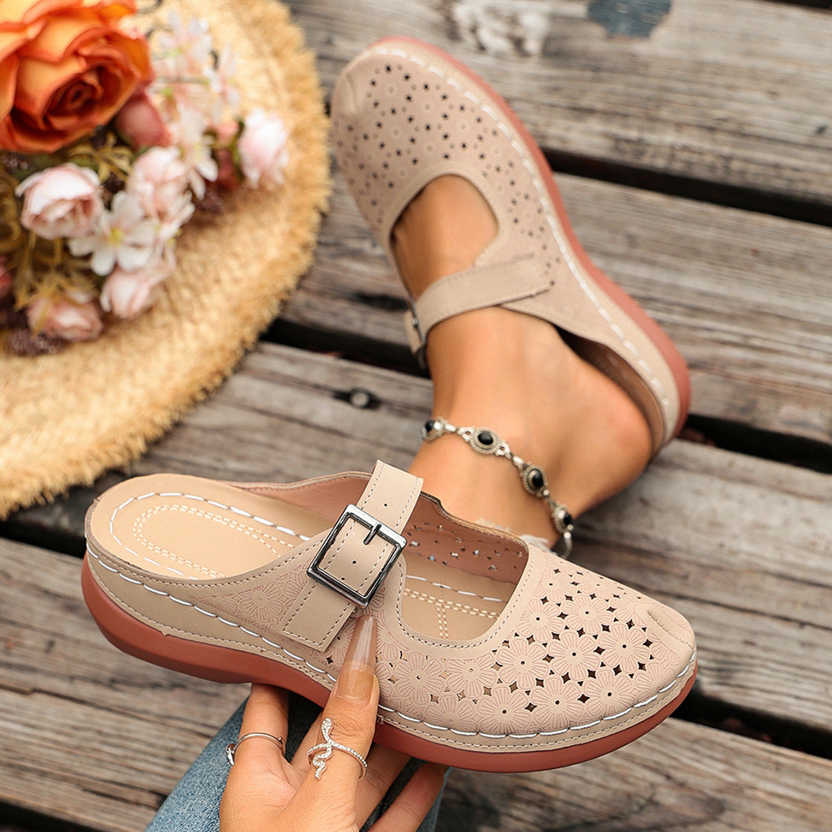 Women's Lightweight Slip-On Clogs with Arch Support