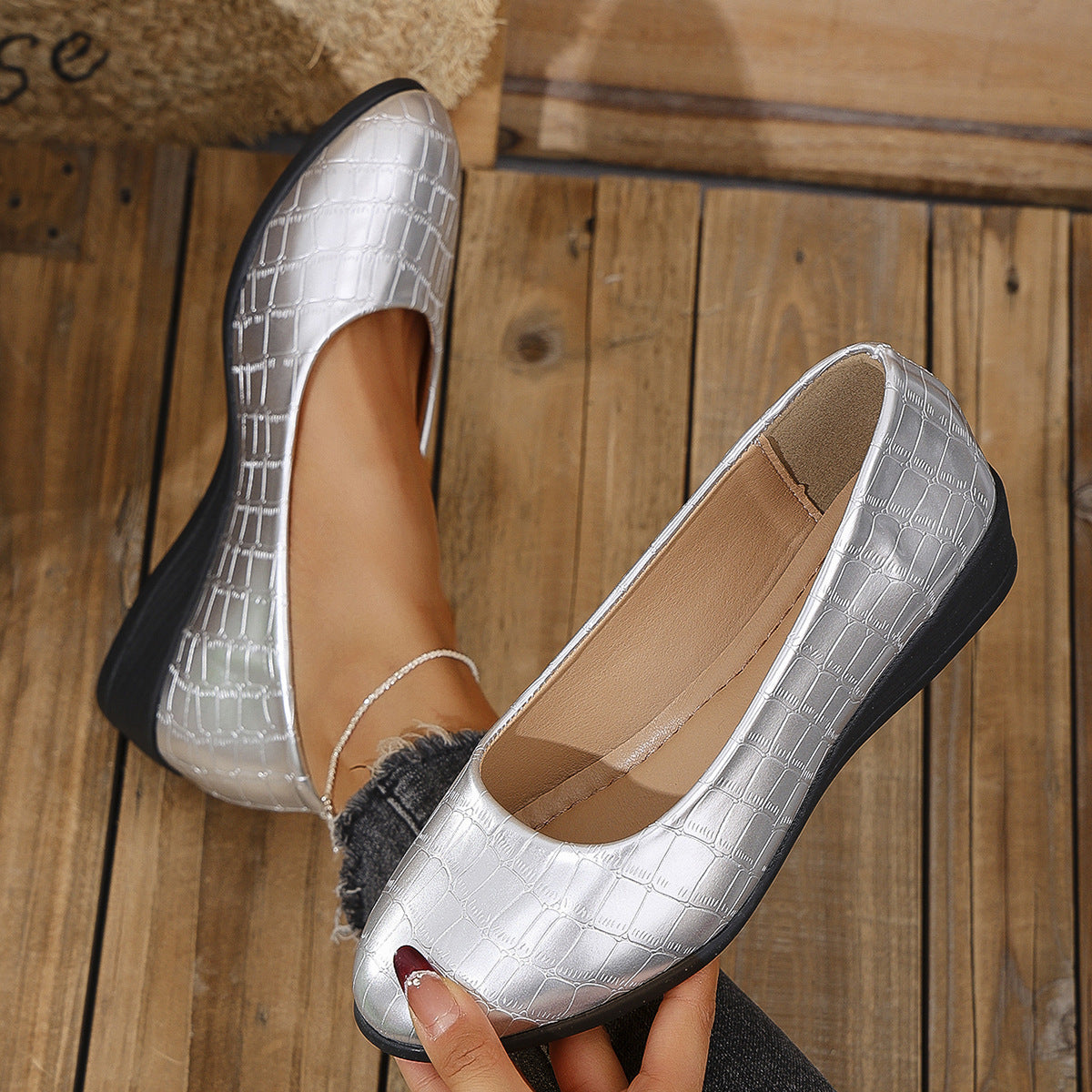 Women's anti-slip round toe slip-on loafers