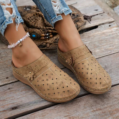 Orthopedic Wide-Toe Wedge Clogs – Lightweight & Non-Slip