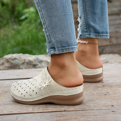 Orthopedic Wide-Toe Wedge Clogs – Lightweight & Non-Slip