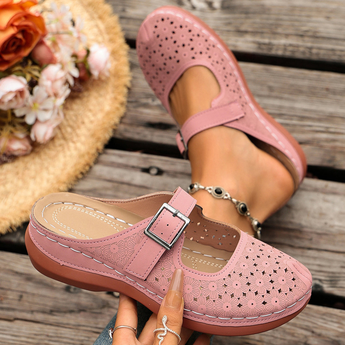 Women's Lightweight Slip-On Clogs with Arch Support