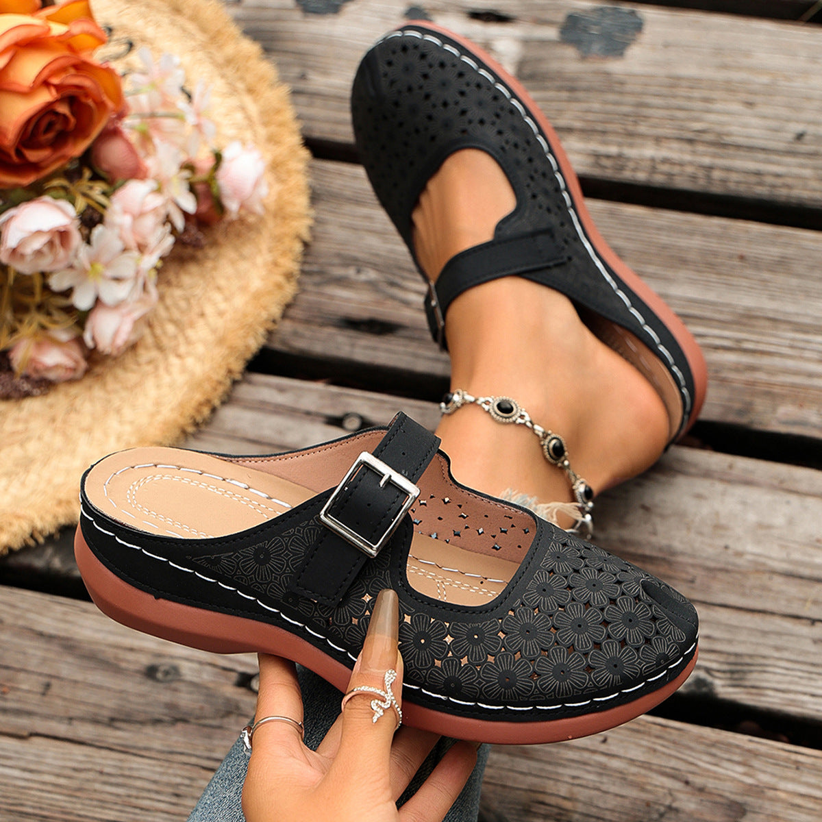 Women's Lightweight Slip-On Clogs with Arch Support
